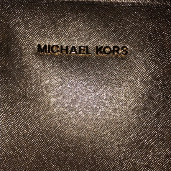 Gold Michael Kors Purse - Picture 5 of 8